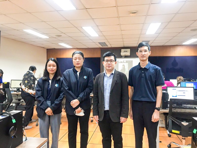 LINE_ALBUM_141266_231220_35.jpg